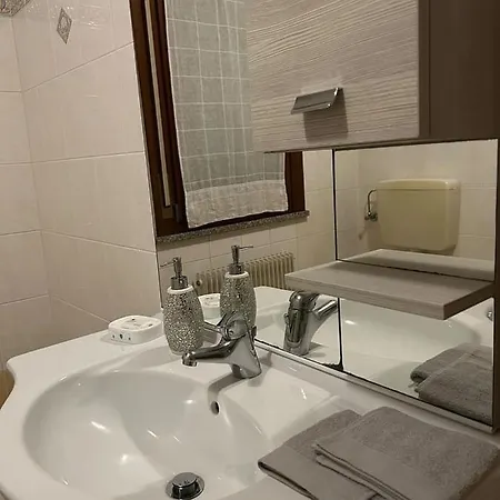 Elegante, Romantico E Riservato Apartamento Palazzolo dello Stella