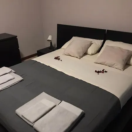 아파트 Elegante, Romantico E Riservato *