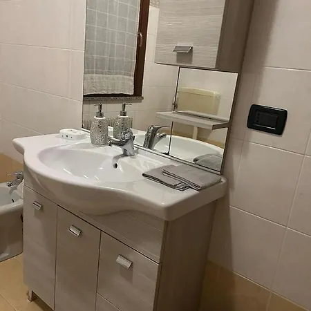Elegante, Romantico E Riservato